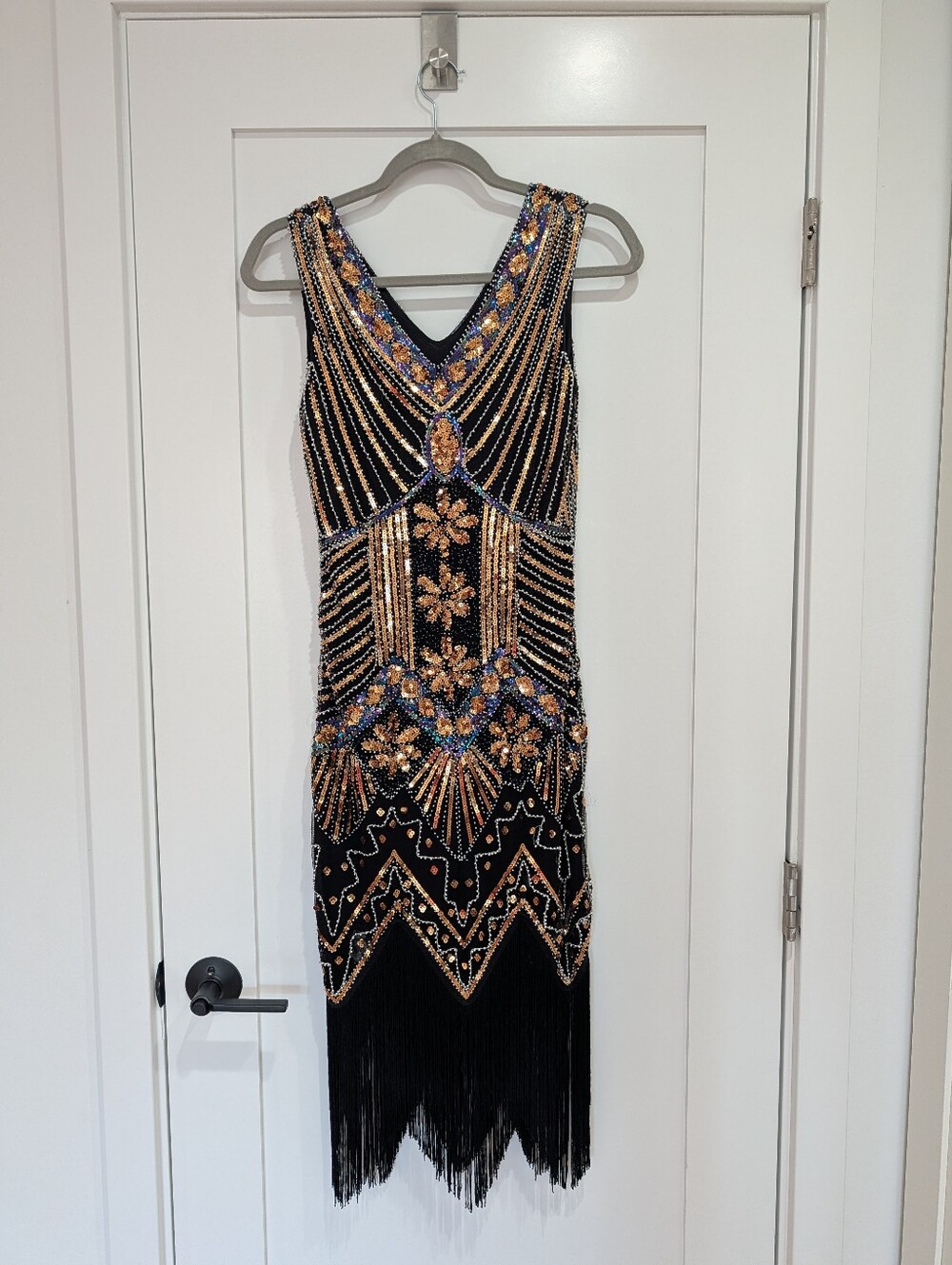 Babeyond Women's Flapper Dresses 1920s V Neck Beaded Fringed Great Gatsby Dress - Picture 8 of 9